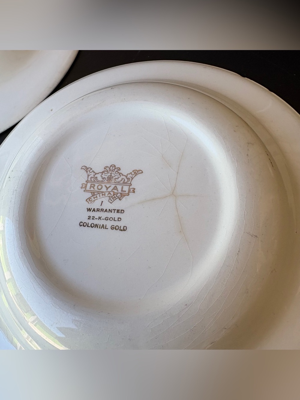 VTG Royal China Inc. Warranted 22K Gold Colonial Bowl Set Of 2 Couple - Picture 7 of 7